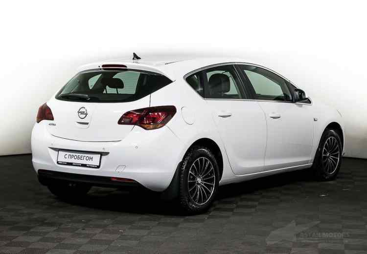 Opel Astra J