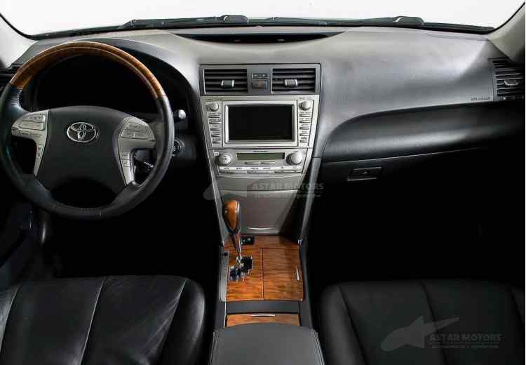 Toyota Camry VII (XV50)