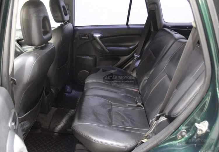 Toyota RAV4 III (XA30)