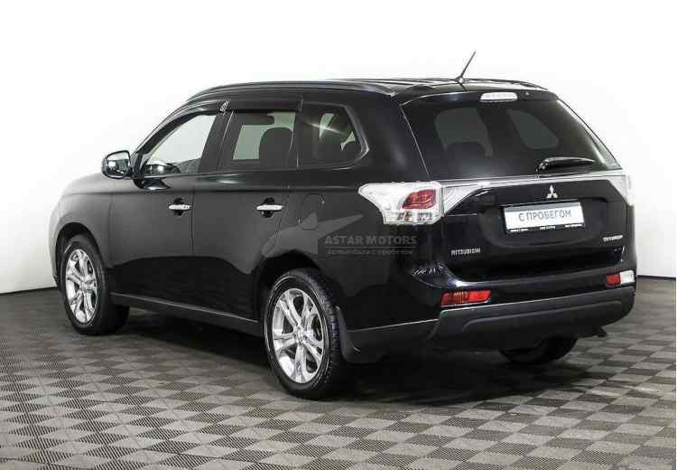 Mitsubishi Outlander III