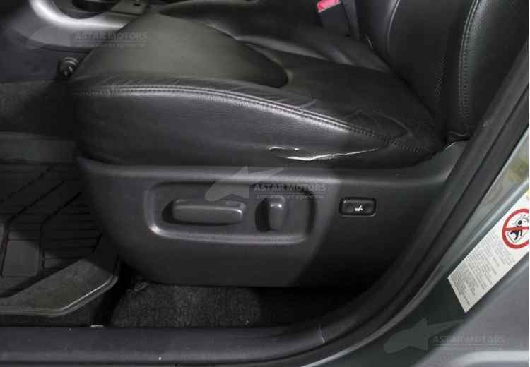 Toyota RAV4 III (XA30)