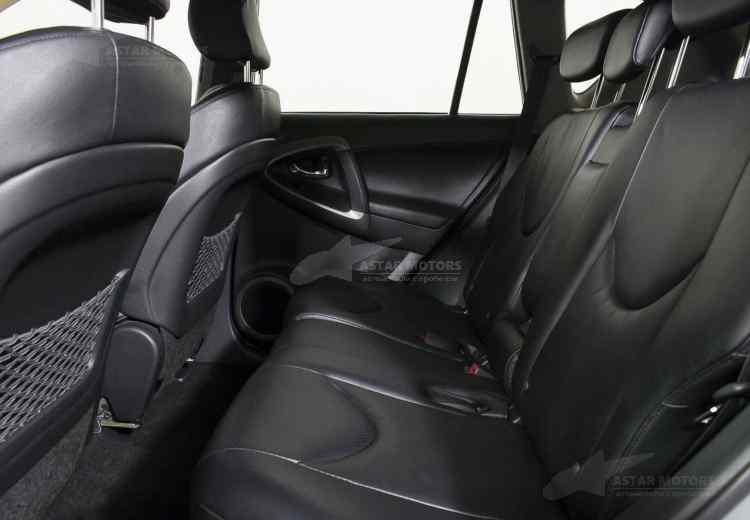 Toyota RAV4 III (XA30)