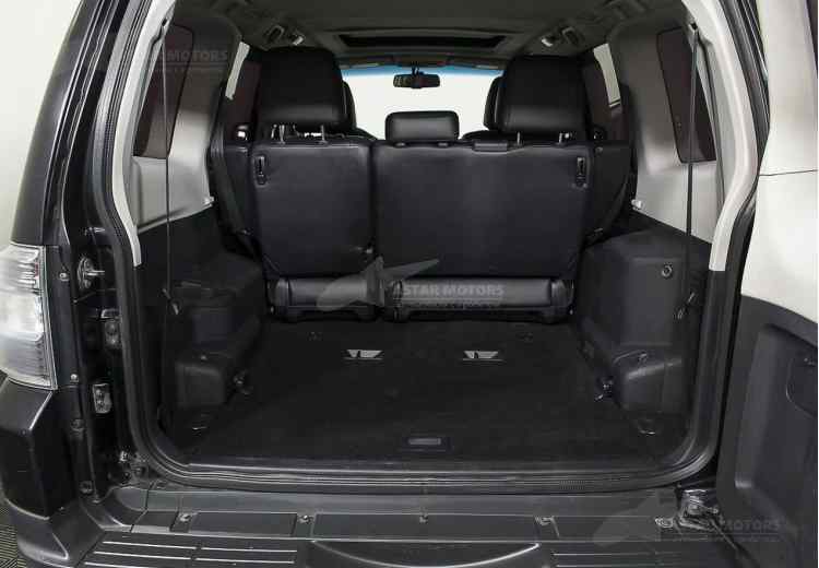 Mitsubishi Pajero IV