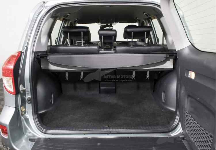 Toyota RAV4 III (XA30)