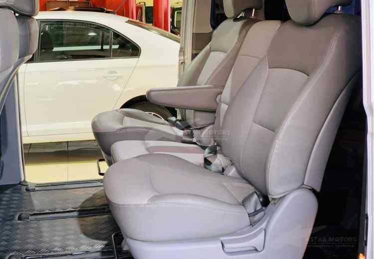 Hyundai Grand Starex I