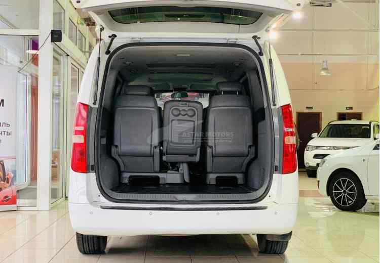 Hyundai Grand Starex I