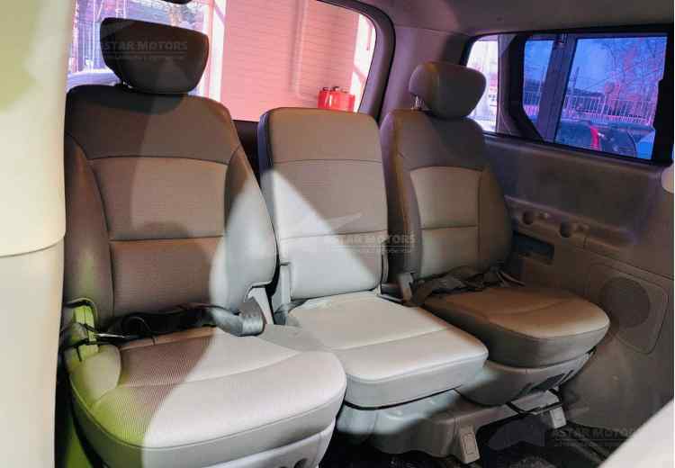 Hyundai Grand Starex I