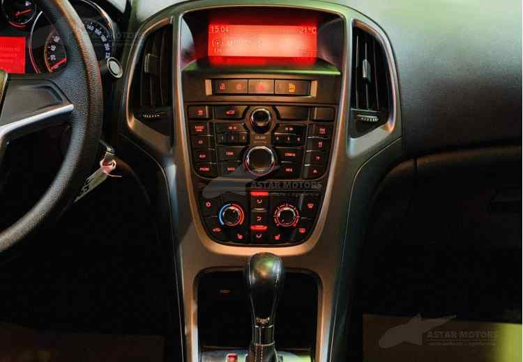 Opel Astra J Рестайлинг