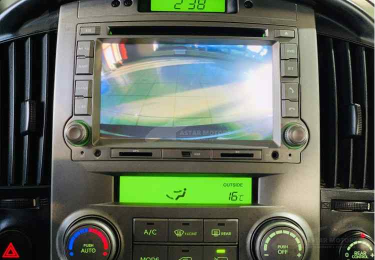 Hyundai Grand Starex I