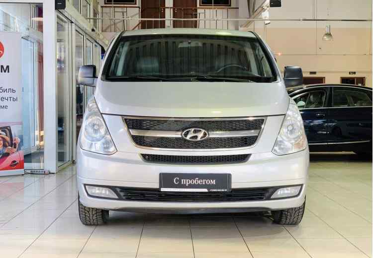 Hyundai Grand Starex I