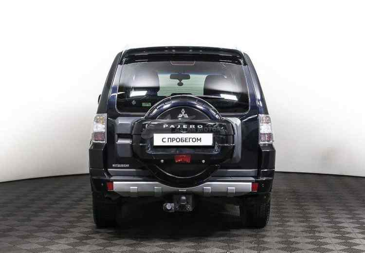 Mitsubishi Pajero IV