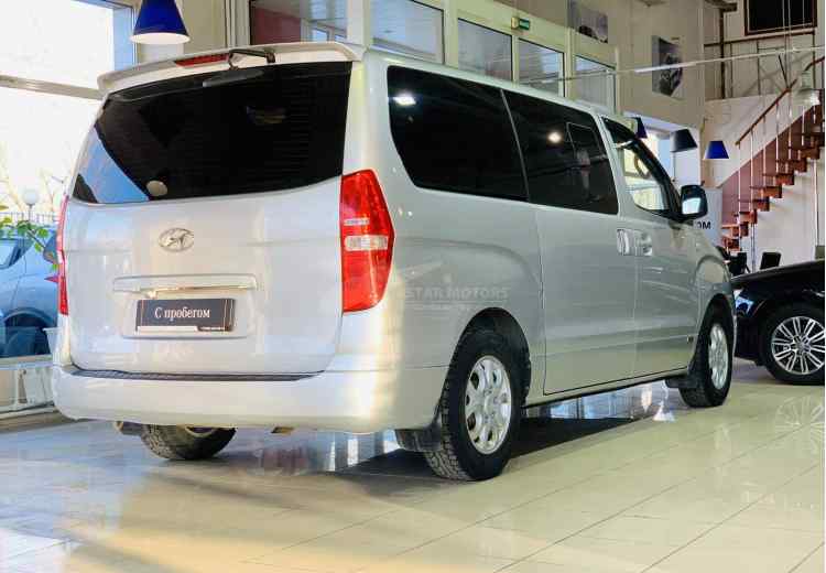 Hyundai Grand Starex I