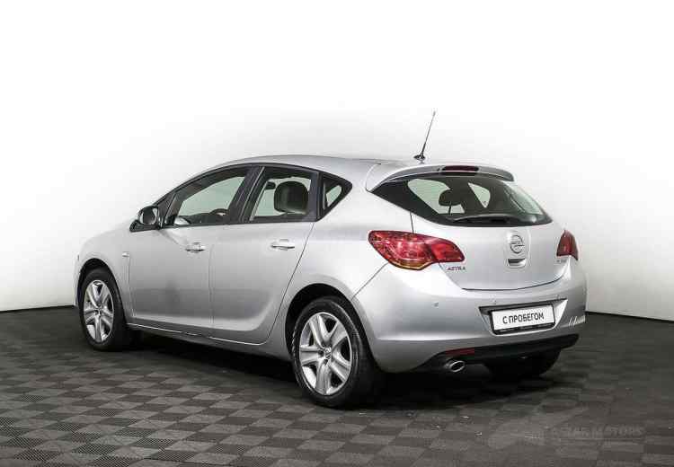 Opel Astra J