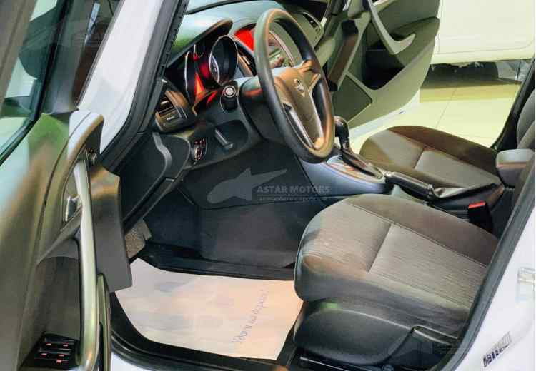 Opel Astra J Рестайлинг
