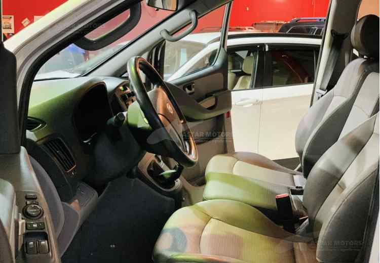 Hyundai Grand Starex I