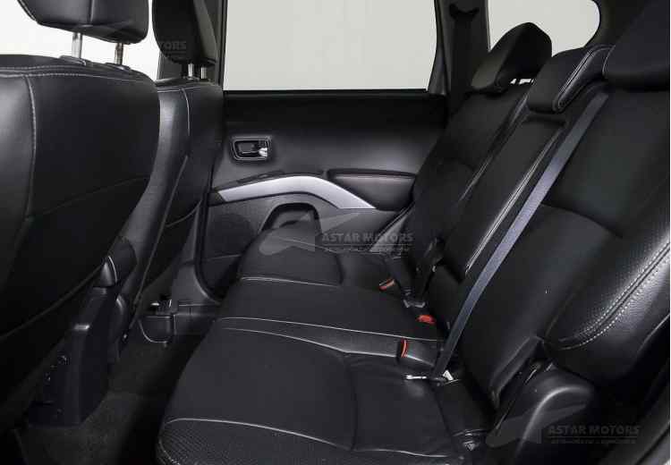 Mitsubishi Outlander III