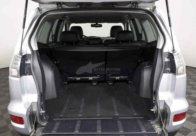 Mitsubishi Outlander III