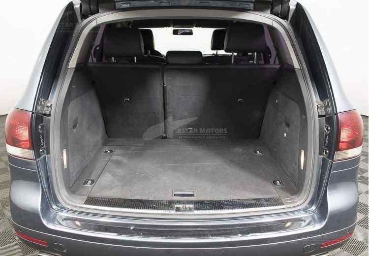 Volkswagen Touareg I Рестайлинг