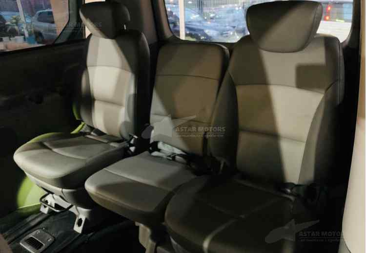 Hyundai Grand Starex I