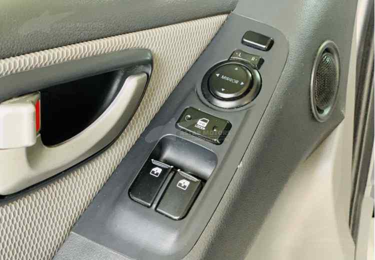 Hyundai Grand Starex I