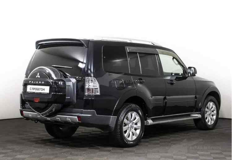 Mitsubishi Pajero IV