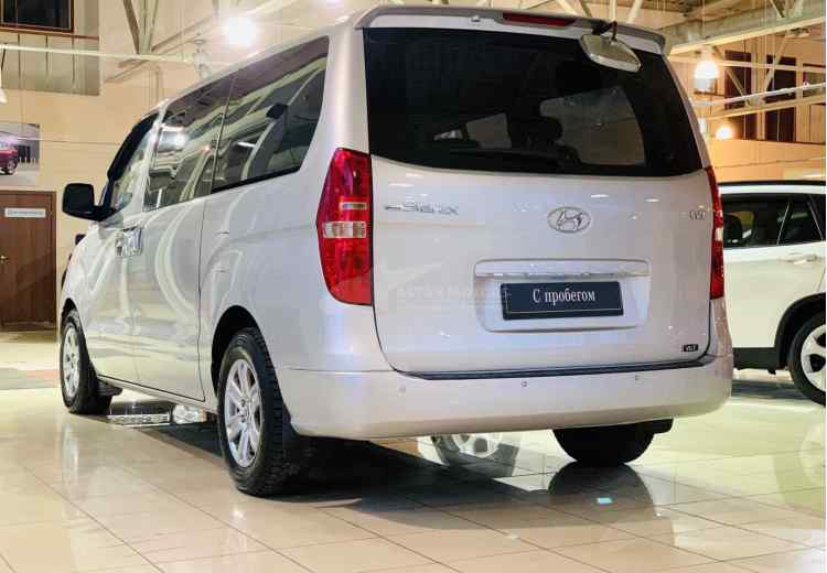 Hyundai Grand Starex I