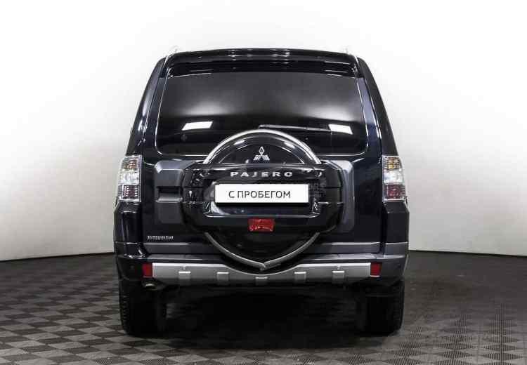 Mitsubishi Pajero IV