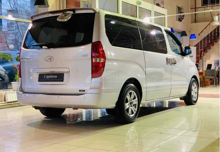 Hyundai Grand Starex I