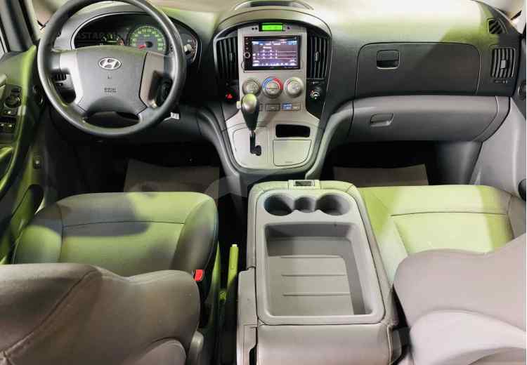 Hyundai Grand Starex I