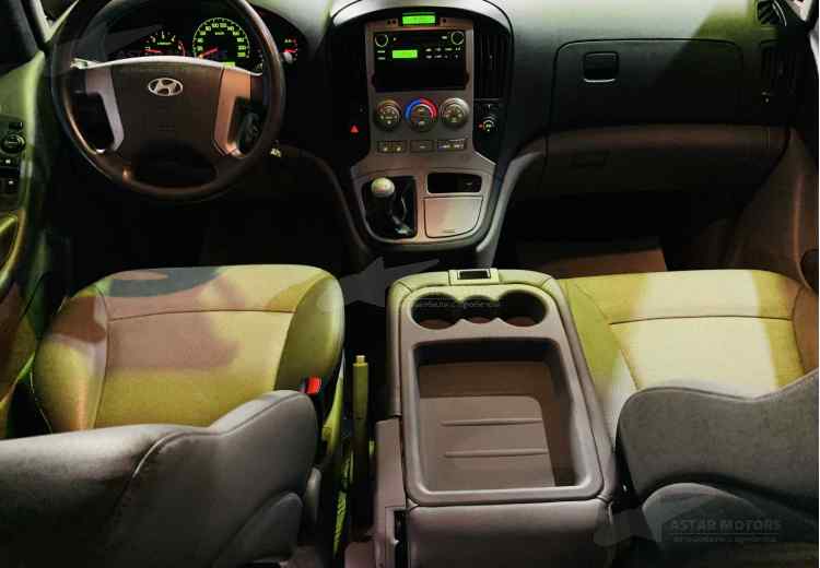 Hyundai Grand Starex I