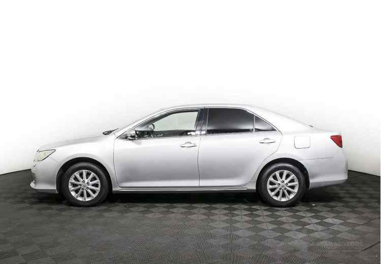 Toyota Camry VII (XV50)