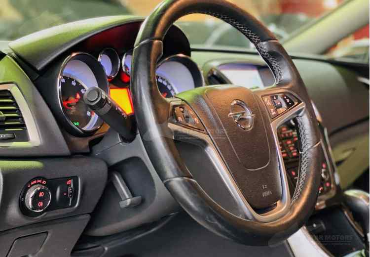 Opel Astra J Рестайлинг