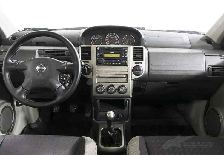 Nissan X-Trail I