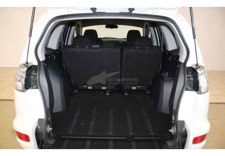 Mitsubishi Outlander III