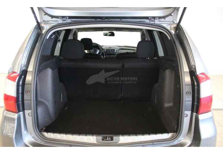 Nissan Terrano III (D10)