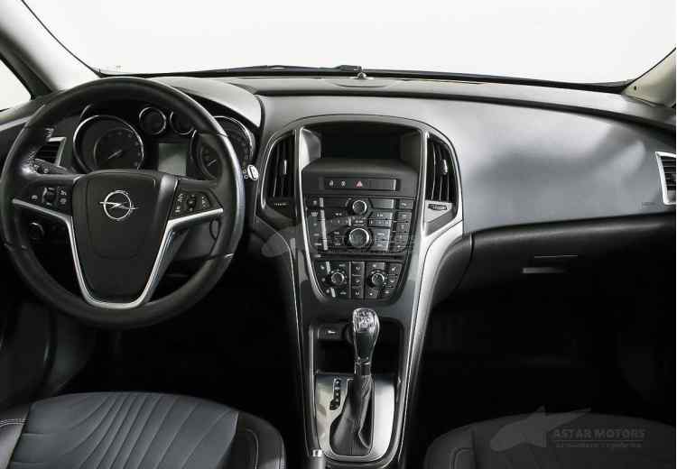 Opel Astra J Рестайлинг
