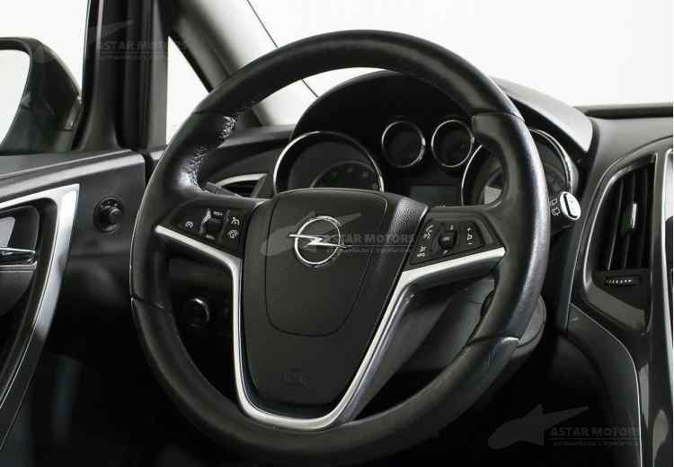 Opel Astra J Рестайлинг