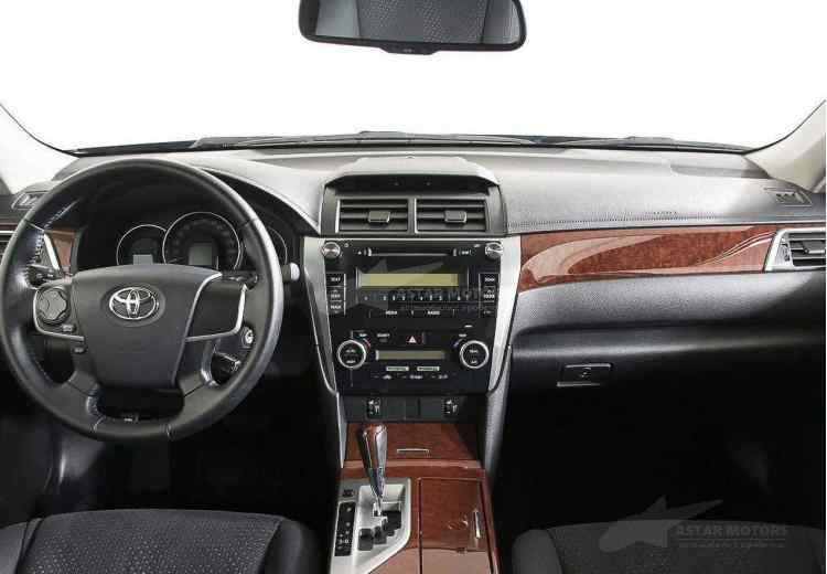 Toyota Camry VII (XV50)