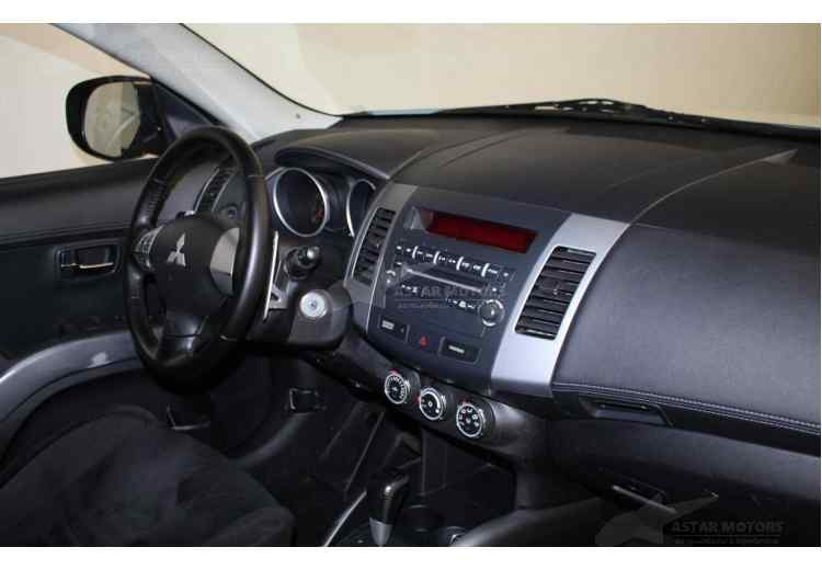 Mitsubishi Outlander III