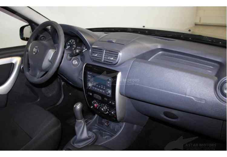 Nissan Terrano III (D10)