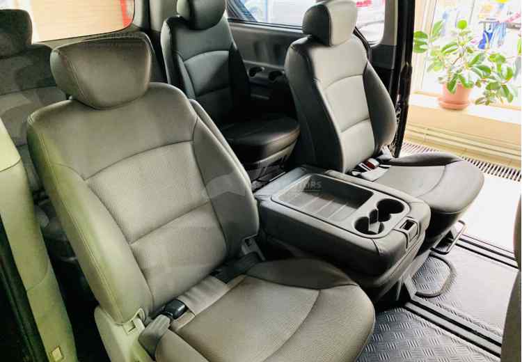 Hyundai Grand Starex I