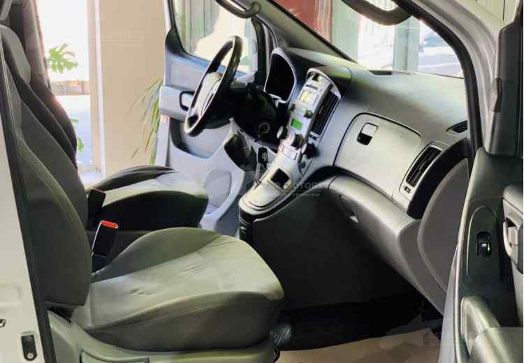 Hyundai Grand Starex I