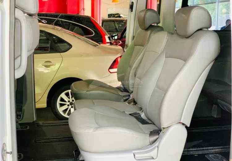 Hyundai Grand Starex I