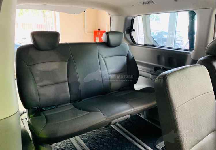 Hyundai Grand Starex I