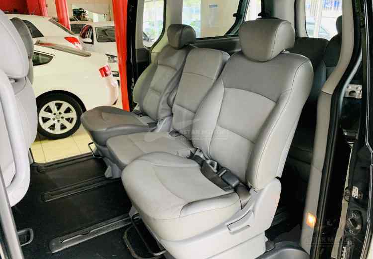 Hyundai Grand Starex I