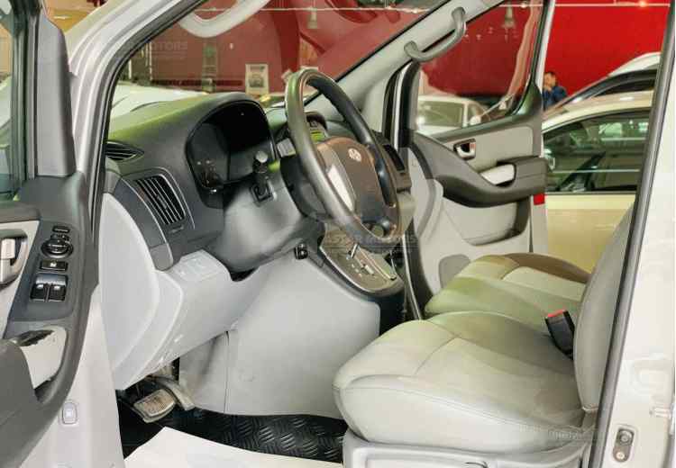 Hyundai Grand Starex I