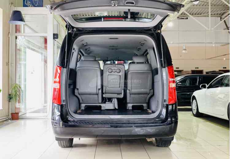 Hyundai Grand Starex I