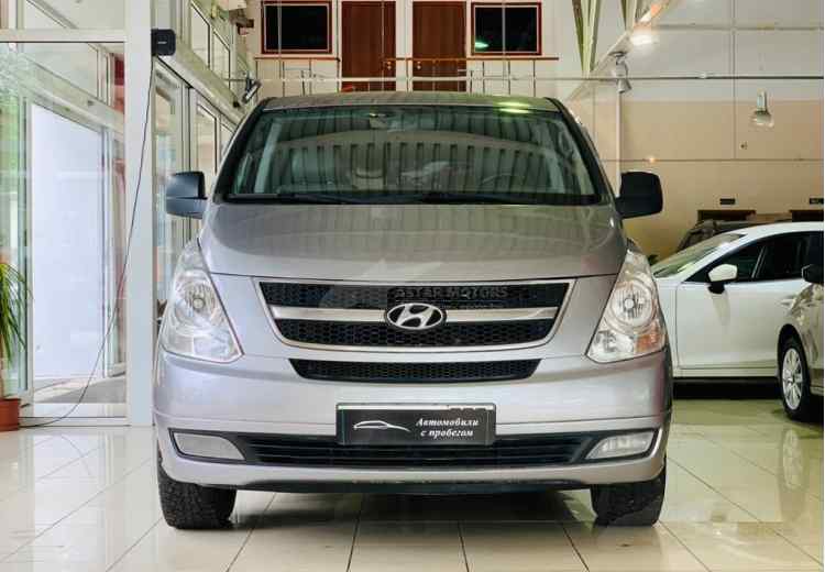 Hyundai Grand Starex I