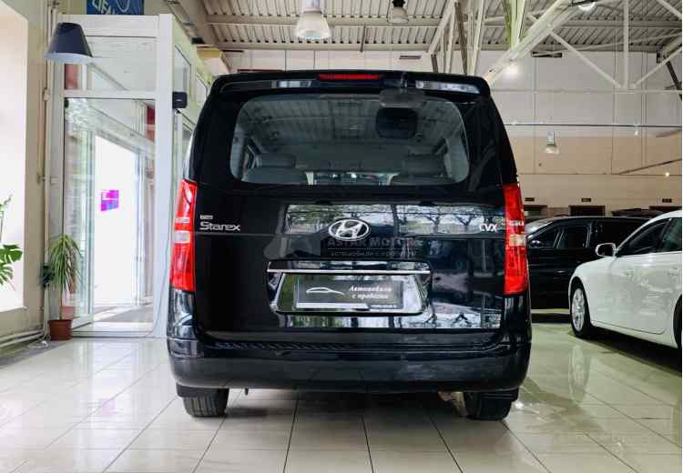 Hyundai Grand Starex I