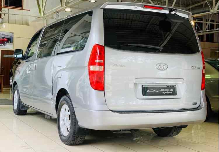 Hyundai Grand Starex I